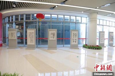 首届中国体育艺术作品大展亮相北京冬奥村
