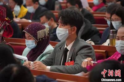 青年歌唱家扎西顿珠：云南民族音乐剧未来可期