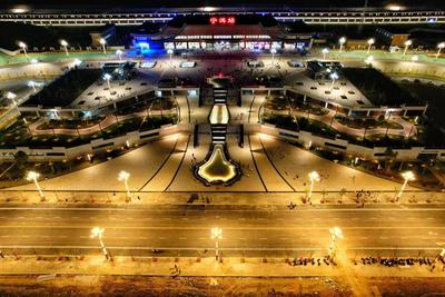 夜幕下的宁洱站，更加美丽迷人！