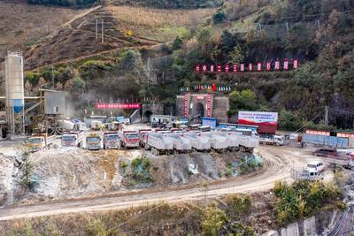 期待保山、德宏通火车吗？大瑞铁路大保段最后一座隧道取得重大突破