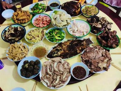 玉溪年味 | 晒晒我家的年夜饭！