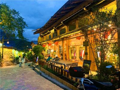 上榜省级夜间文化和旅游消费集聚区的推荐名单 香格里拉独克宗古城的夜究竟有多迷人？