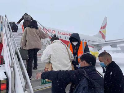 受冰雪天气影响，昆明机场取消184个进出港航班