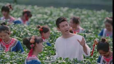 普洱市旅游形象大使徐子崴作品《时代感》点燃虎年春晚氛围