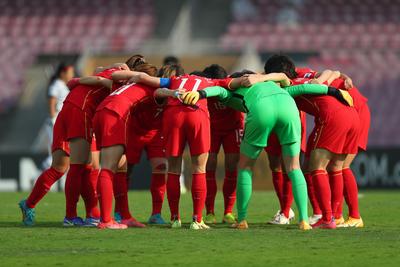中国女足3-2逆转韩国，16年后再夺亚洲冠军