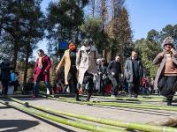 图集｜阳光明媚易出行 民族村里把年闹