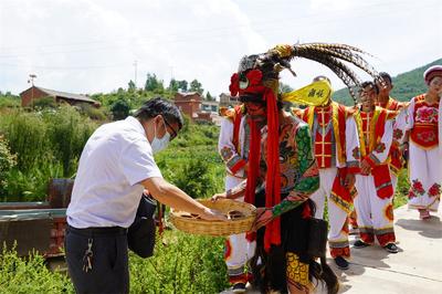 杨春平：扎根大理大营村 倾心浇灌民族团结之花