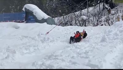 来“世界的香格里拉”赏雪玩雪，一起“点燃冬奥热情”