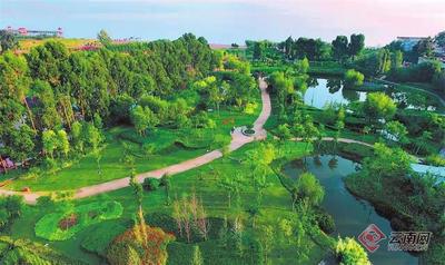 早安云南｜抚仙湖的琉璃万顷之间，每一处都是值得追寻的风景