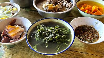 永仁：斑鸠菜煮蚕豆米 春天的乡野滋味