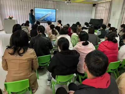 西山区前卫幼儿园开展“摄影技术赋能教学”活动