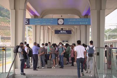 “五一”假期首日云南铁路客流平稳 预计发送旅客15万人次 