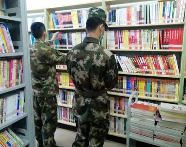 玉溪市易门县图书馆开展流动图书进军营活动