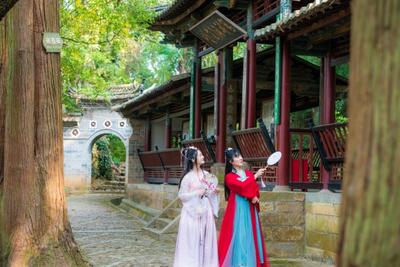 【云南人游玉溪】传统景区新玩法！到通海秀山来一场沉浸式的古风之旅