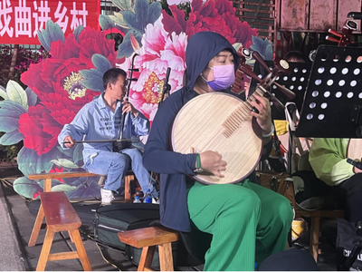 “中国梦·玉溪情”玉溪市滇剧院开展文化惠民演出戏曲进乡村活动