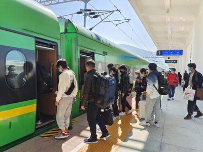 计划每天开行旅客列车130对！云南铁路清明小长假运输今日启动