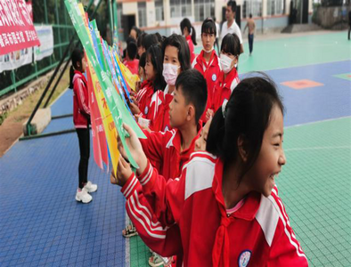 普洱市图书馆深入澜沧县开展送书下乡及全民阅读推广活动