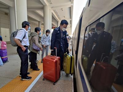 “五一”假期首日云南铁路客流平稳 预计发送旅客15万人次 
