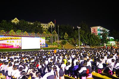 西双版纳勐腊县“2131”农村电影管理站荣获全国“双服务”先进集体
