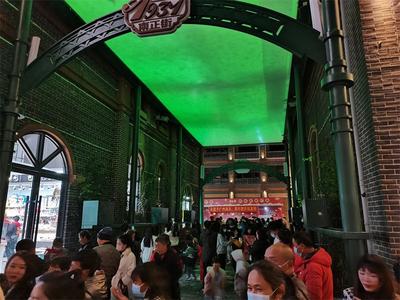 当孙大圣遇上威震天  开远南正街解锁新玩法