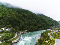 独龙江边绿水青山——普卡旺村