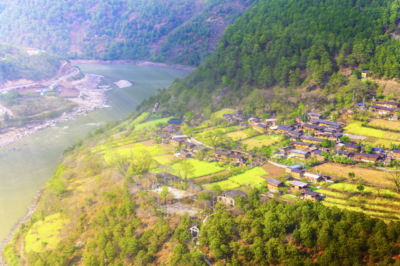 怒江有木（二）：怒族人智慧的集合——木楞房