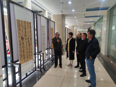 玉溪市图书馆举办云南省2022年社会科学普及宣传周活动——喜迎党的二十大·践行“两山”理论书画摄影作品展