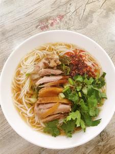 有一种夏天之旅，叫“来弥勒品美食”！