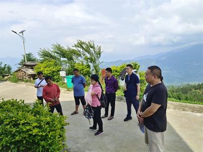 红河州文化市场综合执法支队深入定点帮扶村巩固拓展脱贫攻坚成果