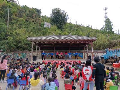 惠民送戏下乡、濒危剧种公益演出，传统文化深深植根镇沅基层舞台！