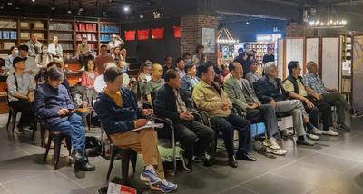 黄懿陆新书发布会在昆明EPL世界书局成功举行