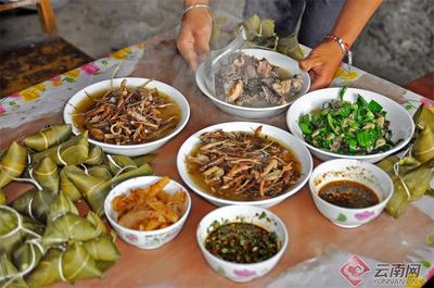 早安云南 | 百草入席杯盏飘香，品味属于端午的文化记忆