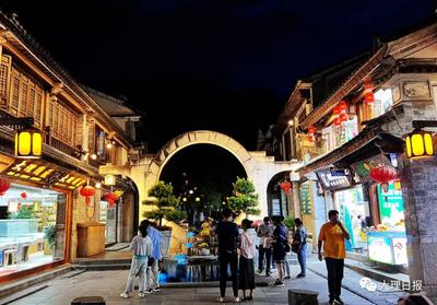 游云南 正当时丨有一种人间烟火，叫大理古城的夜晚！