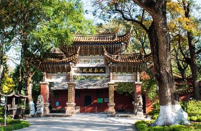 毕业季 游玉溪｜九龙池公园：游“滇南胜地” 享夏日清凉