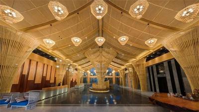在奇特的“竹造房景”中，遇见蓝眉山度假酒店！