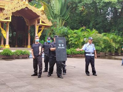 曼听御花园开展“安全生产月”应急演练活动  筑牢景区安全“防护墙”