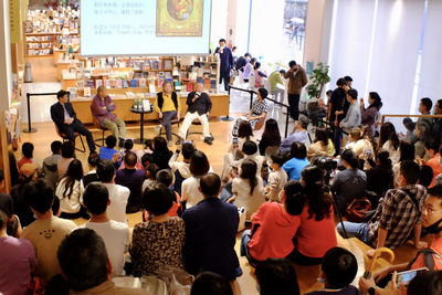 名家齐聚 热话儿童美育：王新《给孩子的七堂艺术课》在昆明璞玉书店发布