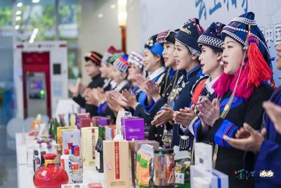 云上“第十六届墨江国际双胞胎节”圆满收官            