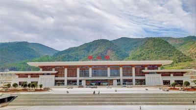 快来抢先看！大瑞铁路漾濞站、永平站、保山站建设完成