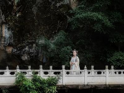 去不了《梦华录》里的美景，就来红河开远南洞—凤凰谷旅游区“当一回”赵娘子