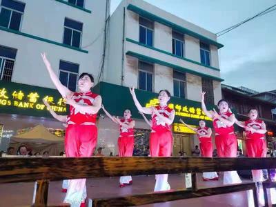 【喜迎二十大】大理祥云：群众文艺队伍助力流动小舞台演出  礼赞美丽新时代