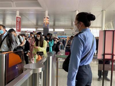 云南：暑运开始 预计1146万人选择火车出行