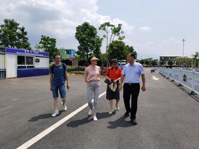 红河州文旅局积极开展“下沉一线、助企纾困、为民办事”实践行动