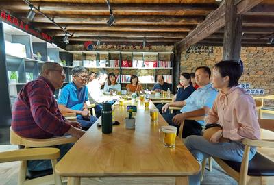 红河州文旅局积极开展“下沉一线、助企纾困、为民办事”实践行动