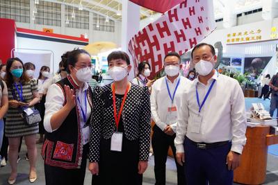 2022中国国际旅游交易会开幕！红河展区别具一格