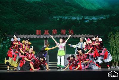 玉溪小彝剧《顺英养猪记》登上群星奖戏剧类决赛舞台