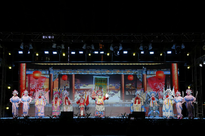 普洱市举办“喜迎二十大 奋进新征程”专题文艺演出