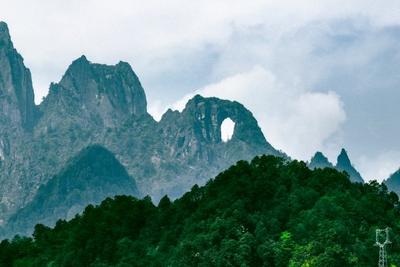 呈现世界级峡谷，引领怒江新旅游！老姆登景区全新亮相