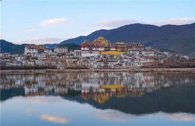 世界的香格里拉  风景美如画