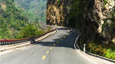 来福贡，一起用脚步丈量山川，享受美好